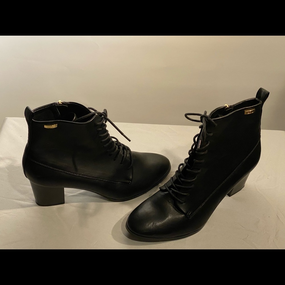 Women boots